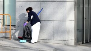 trabajadora limpieza